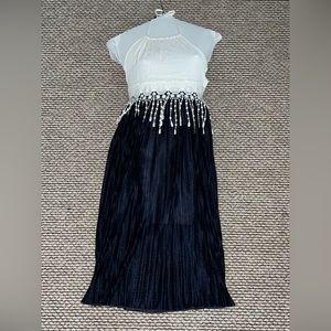 Shop the Trends - Size S - White/Blue
